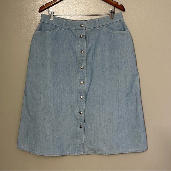 Levi's | Skirts | Vintage White Label Levis Womens Light Wash Blue Snap ...